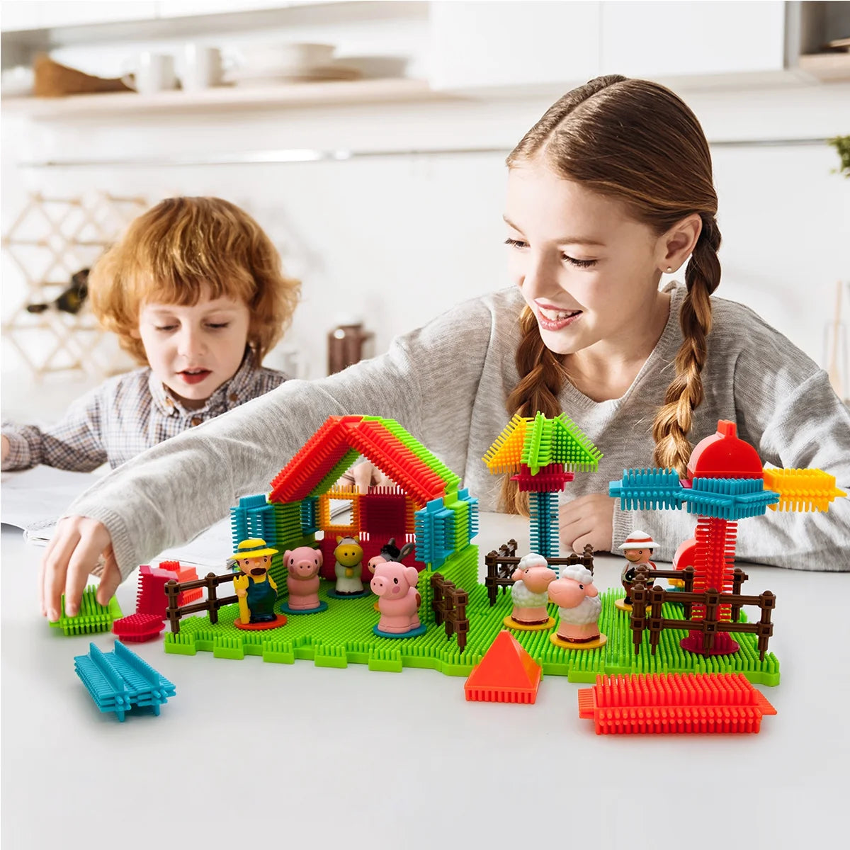 100pcs Multicolor Building Blocks Tiles Set with Animal Figures R631329