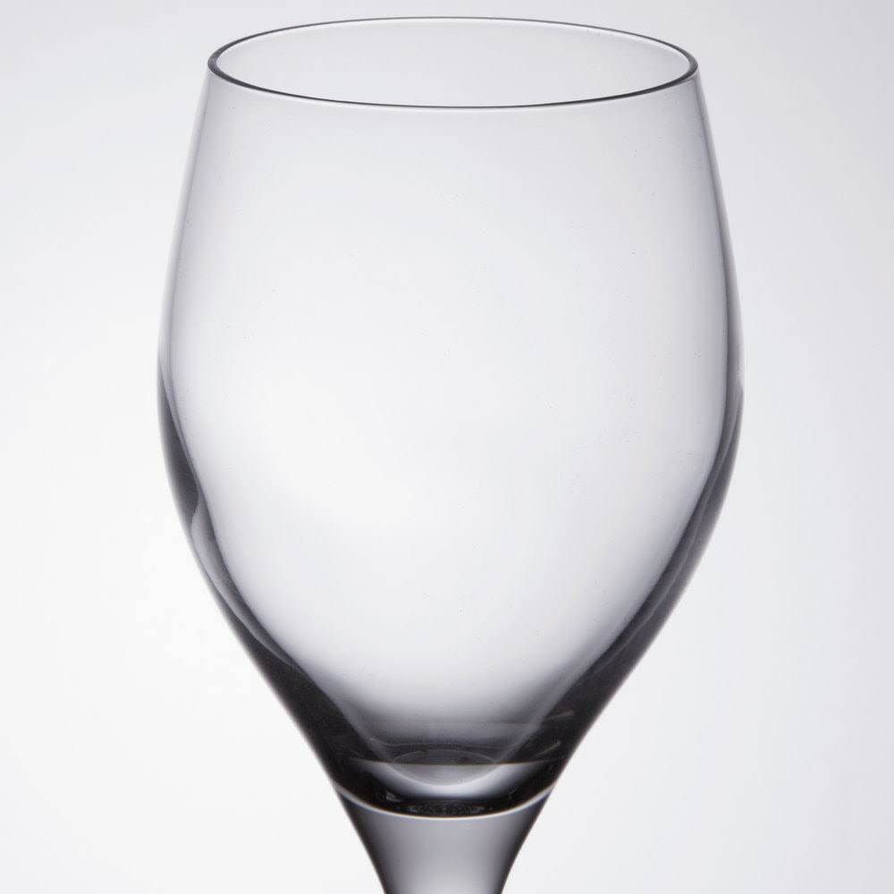 6.75 oz. Wine Glass - 24/Case F647563